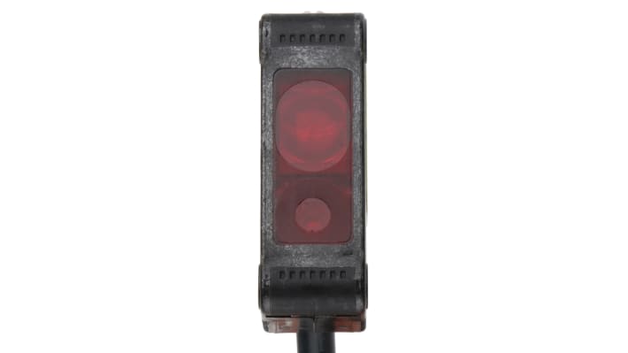Sensore di distanza rettangolare Omron E3ZLL812M, rilevamento 20-300 mm, uscita PNP, grado di protezione IP67.