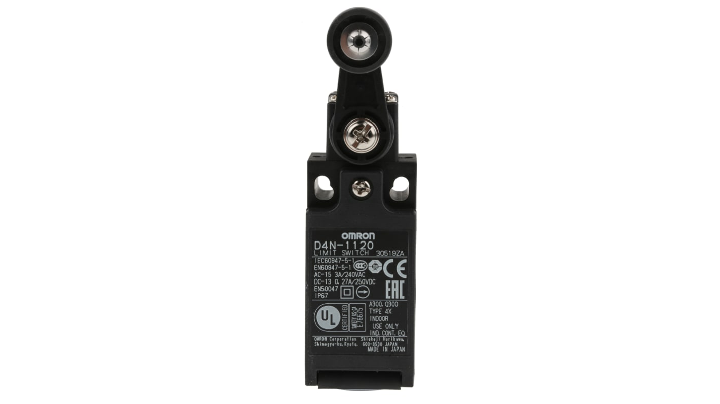 Interruttore di interblocco Omron D4N-1120, leva a rullo, configurazione NO/NC, grado di protezione IP67, dimensioni 73x31x47 mm.