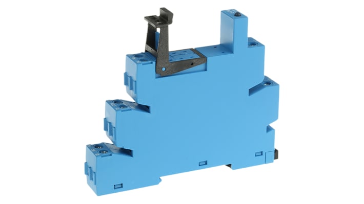 Zoccolo Finder 93.02.7.024 per relè serie 38.62 e 38.52, tensione 24V cc, montaggio su guida DIN.