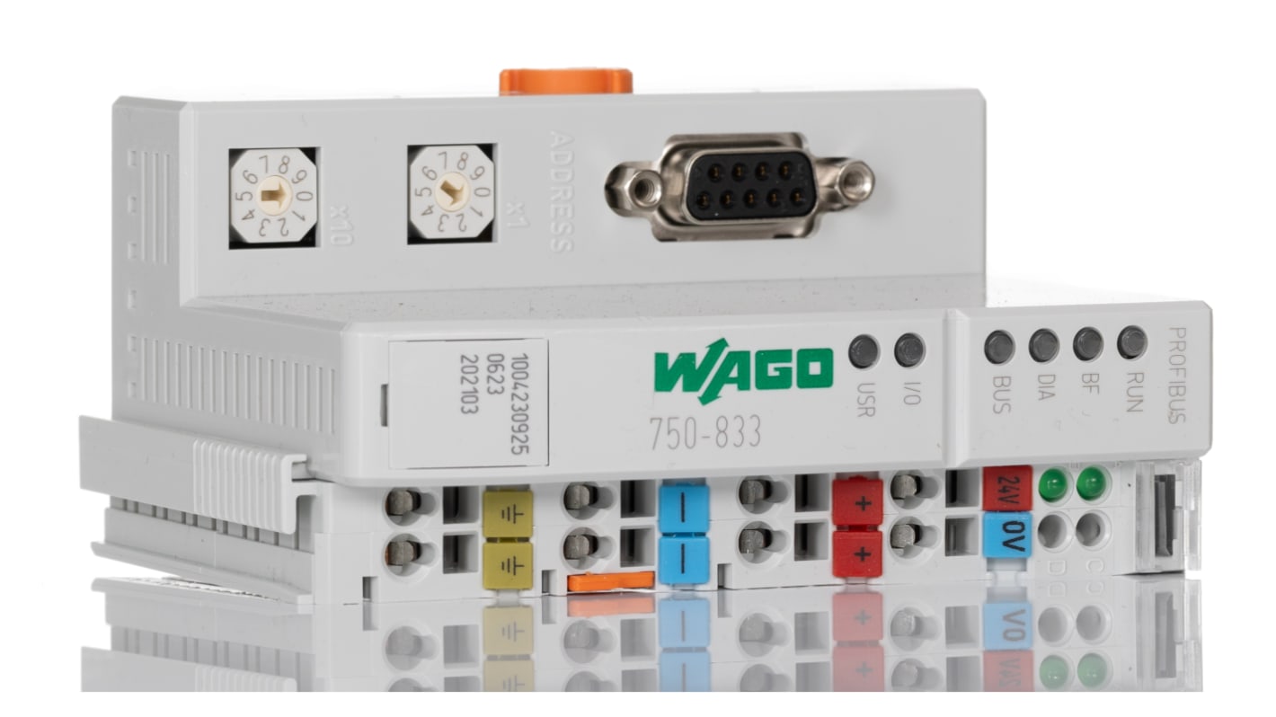 Wago 750-833, CPU PLC serie 753, 24 V c.c., montaggio su guida DIN-35, dimensioni 100 x 71,1 x 50,5 mm.