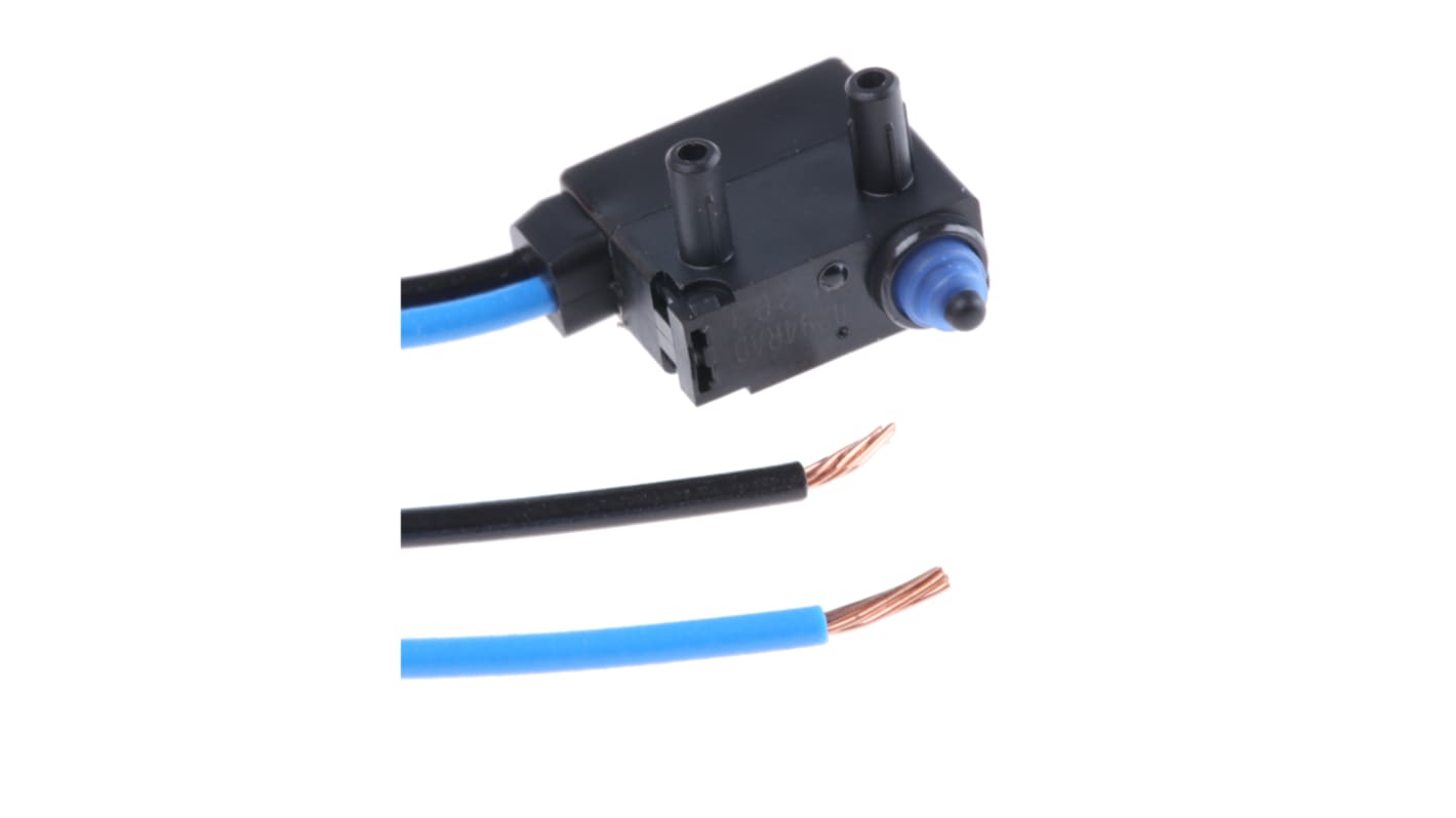 Microinterruttore Omron D2HW-BL203MR SPST pre-cablato, sigillato IP67, dimensioni ridotte, forza di azionamento 0,75 N.