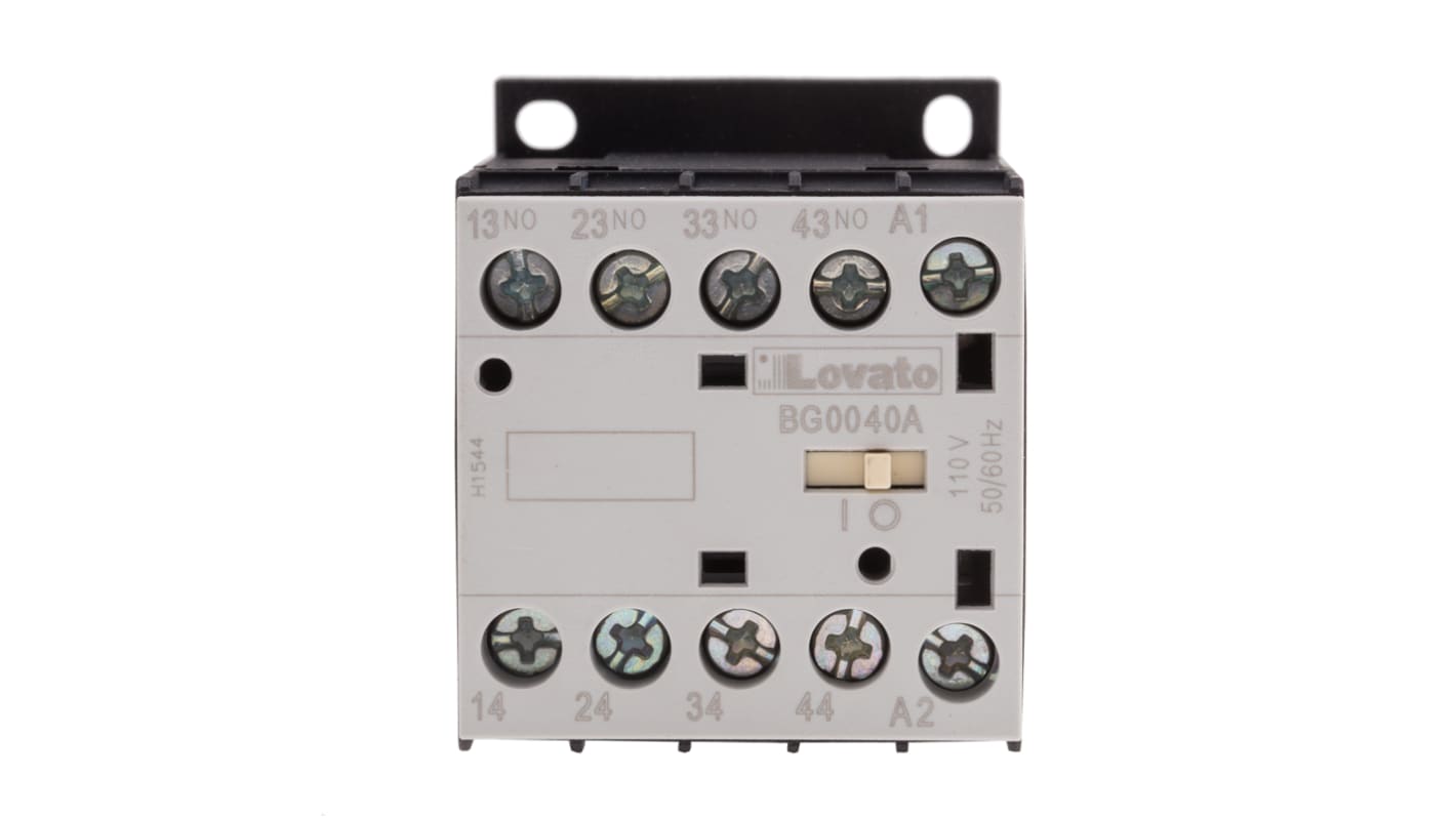 Relè contattore Lovato 11BG0040A110, 4 poli, 10 A, 110 V c.a., montaggio su guida DIN, dimensioni 58x44x57 mm, grado di protezione IP20.