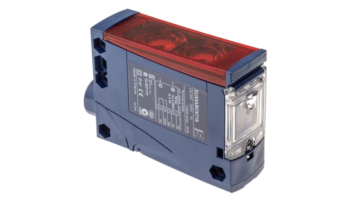 Sensore fotoelettrico rettangolare Telemecanique Sensors XUX5ARCNT16, rilevamento fino a 2,1 m, corpo compatto 30 x 92 mm, IP67.