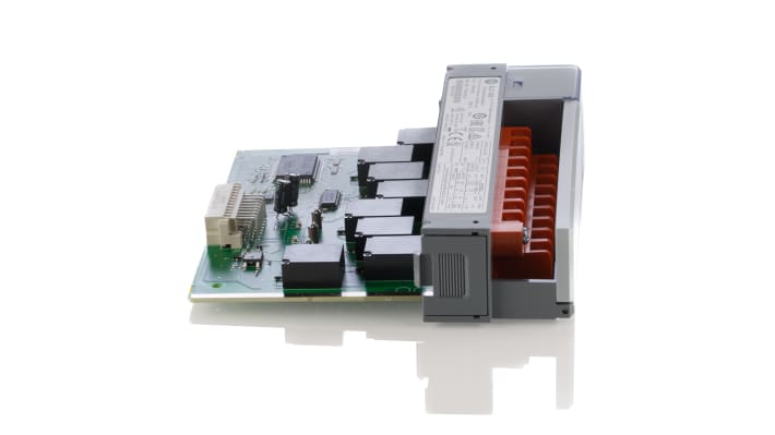 Modulo I/O Allen Bradley 1746-OX8, uscita relè a 8 punti, tensione 5-125 V c.c. e 5-265 V c.a., compatibile SLC 500.