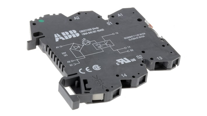 Relè a stato solido ABB OBOC2000-24VDC, tensione 24 V CC, corrente 2 A, montaggio su guida DIN, dimensioni 6 x 67.5 x 70 mm.