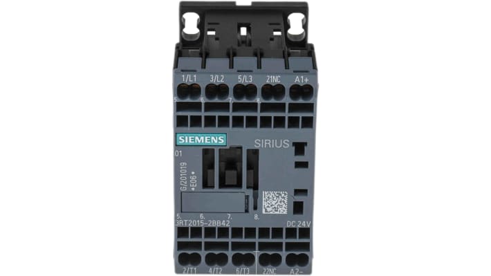 Contattore di potenza Siemens 3RT2015-2BB42, 3 poli 7A 3kW 24V c.c. per automazione industriale. Durata meccanica elevata, IP20, montaggio su guida DIN.