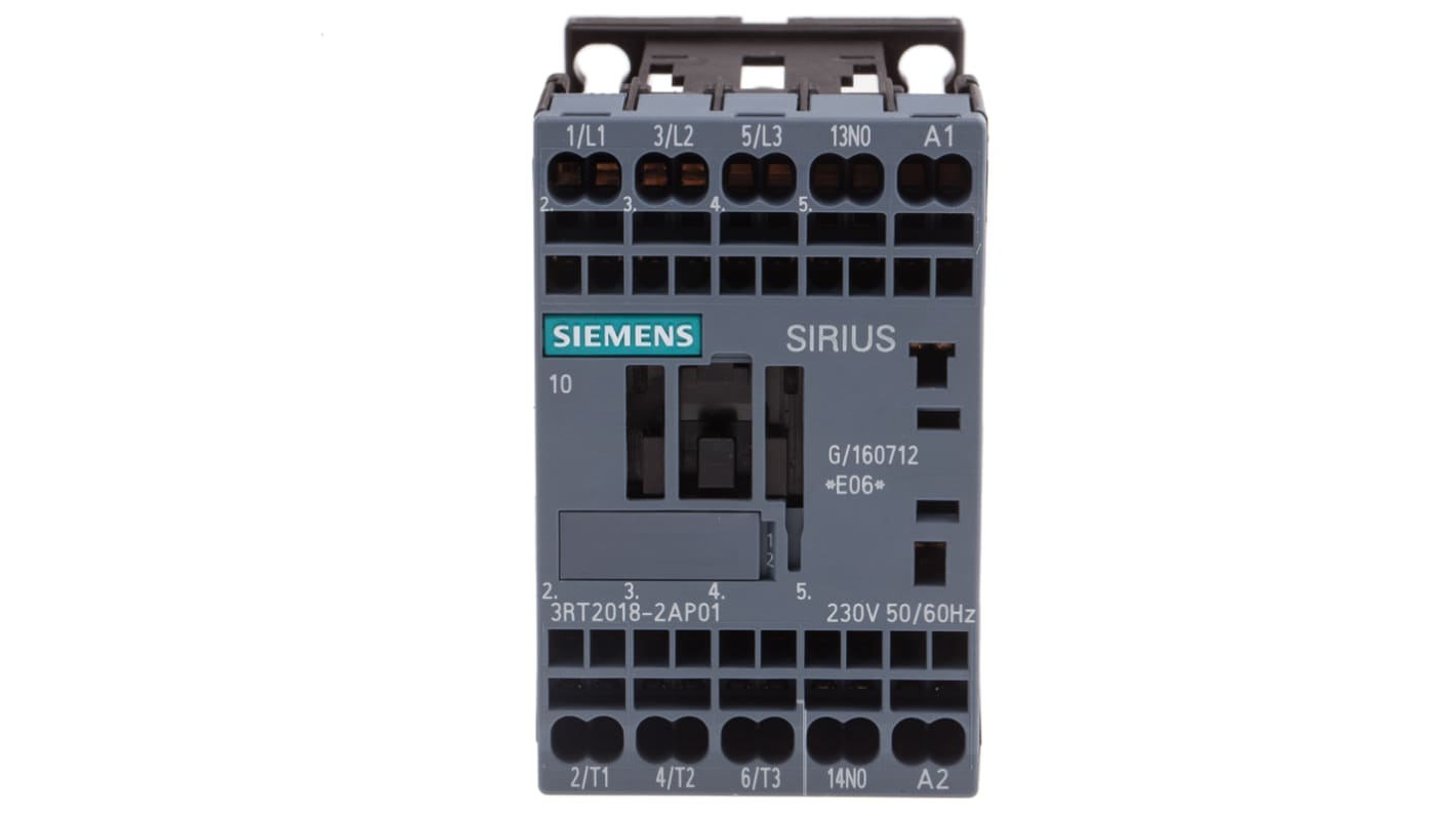 Contattore Siemens 3RT2018-2AP01, 3 poli, 16 A, bobina 230 V c.a., dimensioni 45x70x73 mm, montaggio a morsetto.