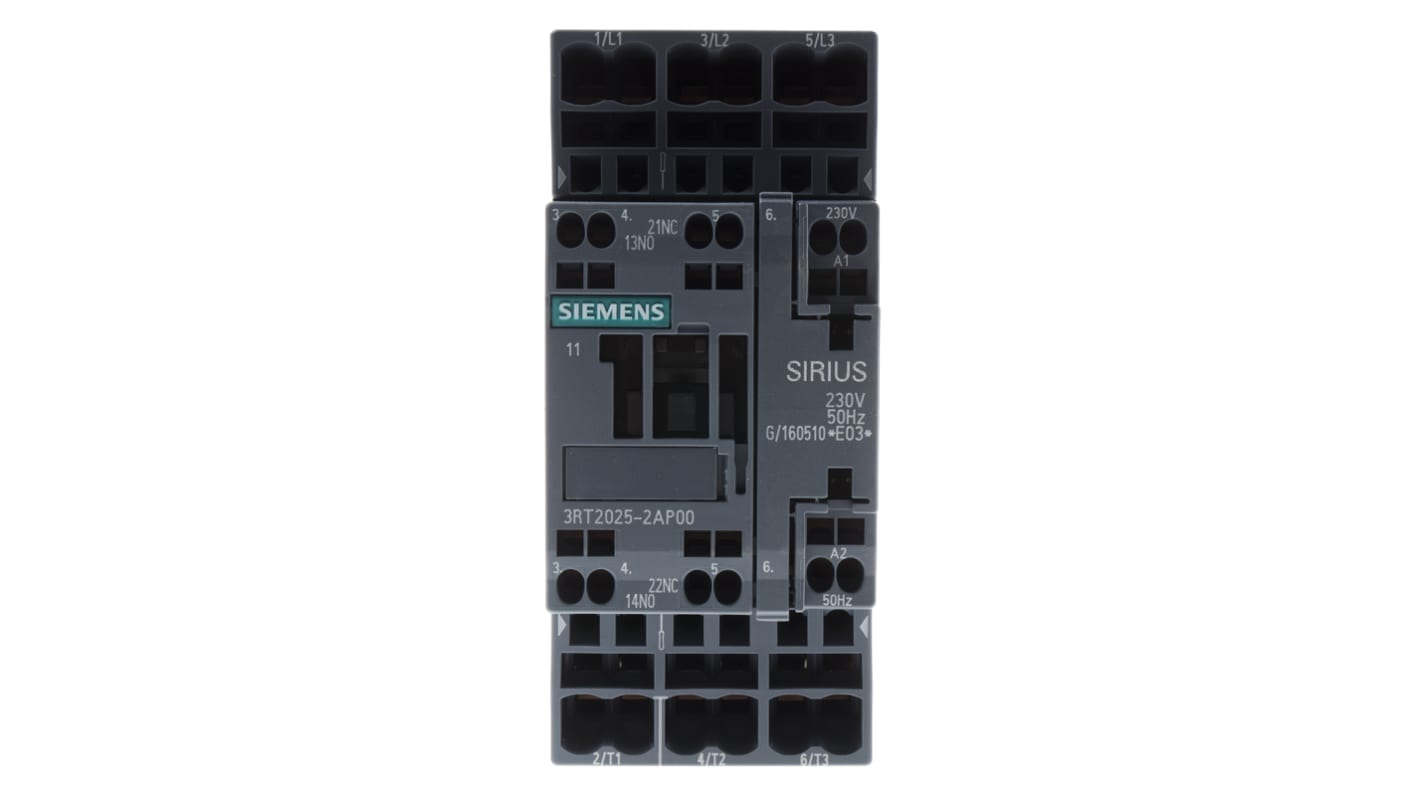 Contattore Siemens 3RT2025-2AP00, 3 poli, 16 A, 7,5 kW, tensione bobina 230 V, dimensioni 45x102x97 mm.