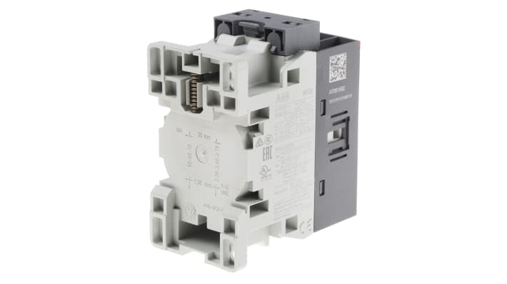 Contattore ABB 1SBL137001R1210 AF, 3 poli, 7 A, montaggio su guida DIN, dimensioni 86 x 45 x 77 mm, IP20.