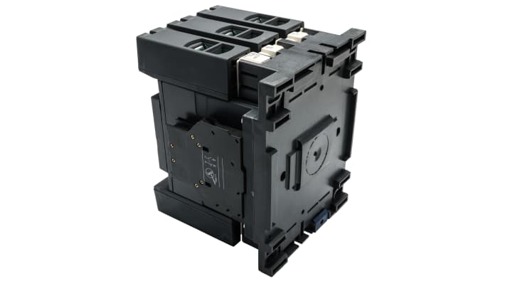 Contattore Schneider Electric LC1D115U7, 3 poli, 115 A, 230 V ca, montaggio a pannello o su guida DIN, dimensioni 120x158x136 mm.
