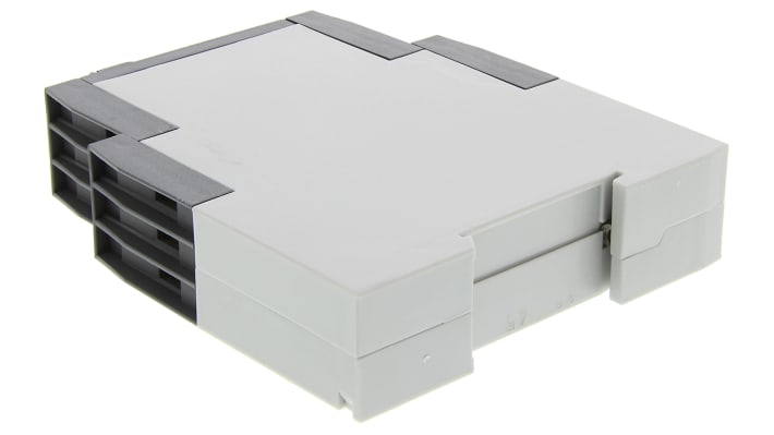 Relè temporizzato ABB CT-MXS.22S, DPDT, 4 A, 24-240 V AC, montaggio su guida DIN, grado di protezione IP50.