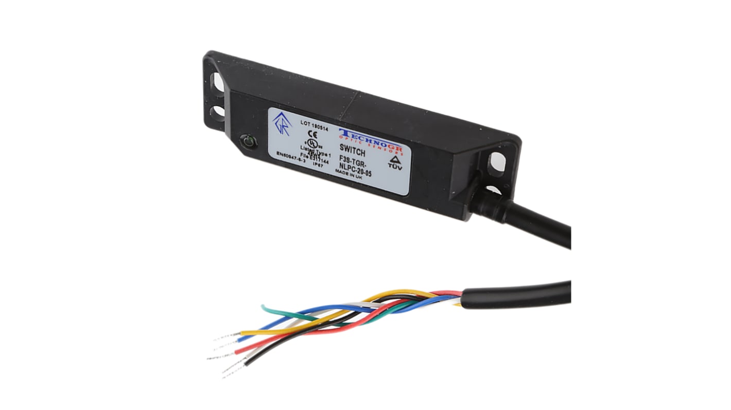 Interruttore di sicurezza senza contatto Omron F3S-TGR-NLPC-20-05, 24V cc, 2 contatti NC, grado di protezione IP67, dimensioni 25x88x13 mm.