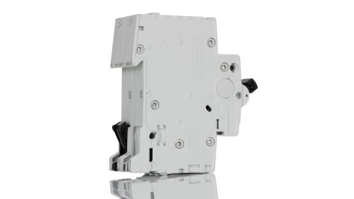 Interruttore magnetotermico ABB S202M-D10, 2P 10A, montaggio su guida DIN, dimensioni 69 x 35 x 88 mm, grado di protezione IP20.