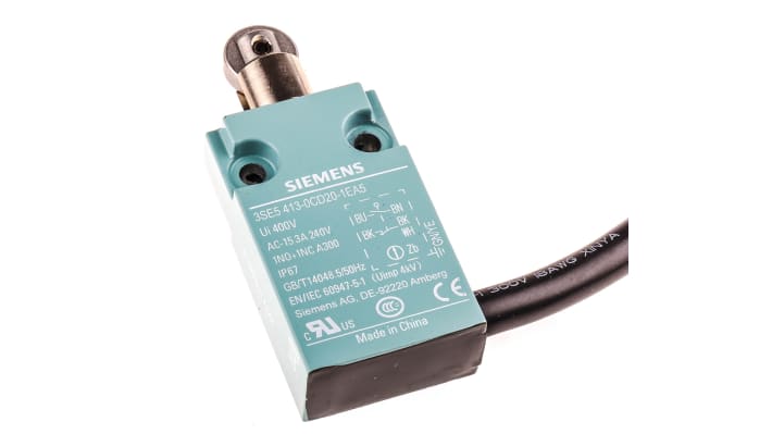 Interruttore di interblocco Siemens 3SE5413-0CD20-1EA5, tasto a rotella IP67, DPST, contatti NO/NC, custodia metallica, dimensioni 50x30x16.2 mm.