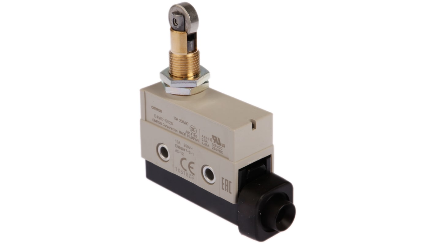 Interruttore Omron D4MC-5020, SPDT, IP67, 10M cicli, 5,88N, ideale per applicazioni industriali.
