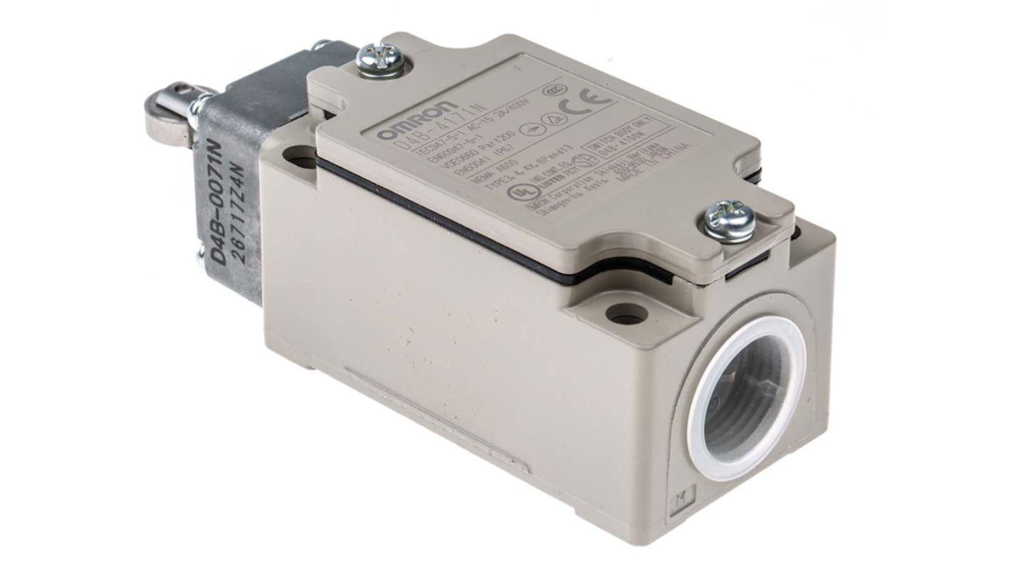Interruttore di interblocco Omron D4B-4171N, custodia metallica, protezione IP67, dimensioni 97x40x43 mm, durata 30 milioni di cicli.