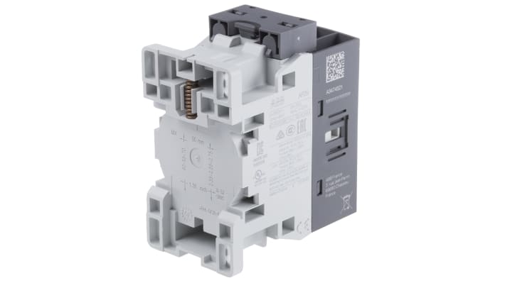 Contattore ABB 1SBL137201R1100 AF09-40-00-11, 4 poli, 25 A, bobina 24 V, montaggio su guida DIN, dimensioni 86x45x77 mm.