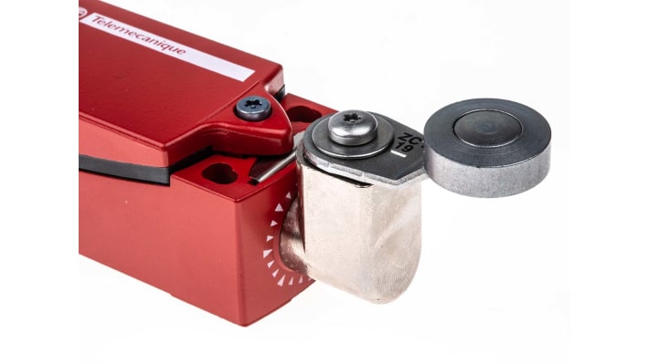 Interruttore di interblocco a leva a rullo Telemecanique Sensors, 2NC/1NA, custodia metallica, grado di protezione IP66/IP67, dimensioni 122mm x 34mm x 35mm.