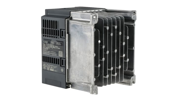Inverter trifase Mitsubishi Electric FR-D740-012SC-EC, potenza 0,4 kW, dimensioni 150x108x129,5 mm, interfaccia ModBus, grado di protezione IP20.