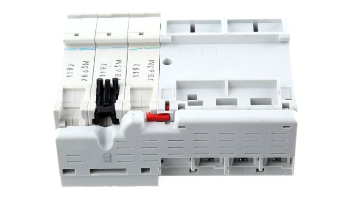 Interruttore differenziale 3 poli ABB, 63A, 30mA, montaggio su guida DIN, progettato per protezione da sovracorrenti.