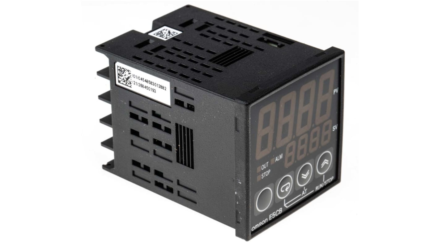 Termoregolatore PID Omron E5CB-Q1P AC100-240, dimensioni 48x48 mm, montaggio a pannello, uscita SSR, grado di protezione IP66.