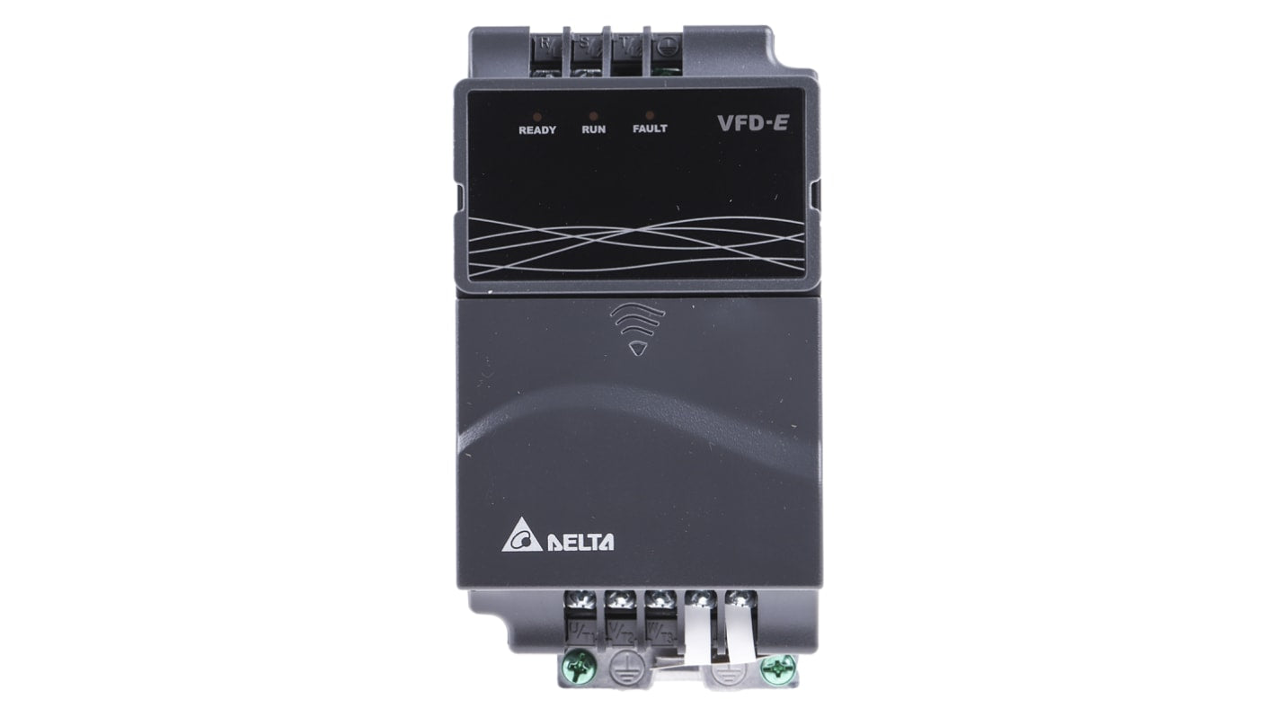 Inverter monofase Delta Electronics VFD007E21T, 0,75 kW, 230 V, 0-600 Hz, design modulare, dimensioni 72x152x142 mm.
