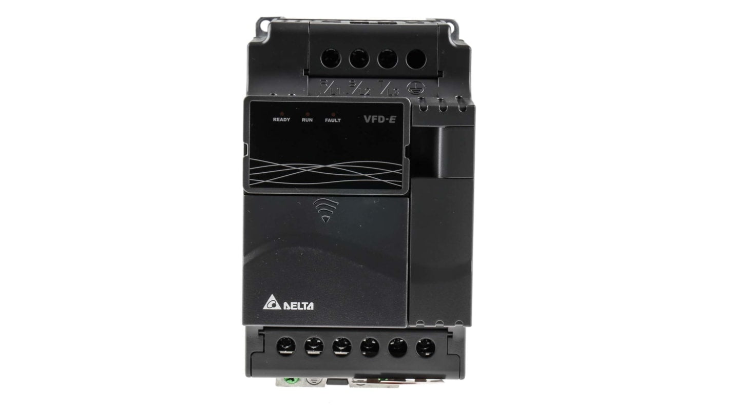 Inverter trifase Delta Electronics VFD037E43A, 3,7 kW, 460 V, design compatto, comunicazione RS485 ModBus, dimensioni 174x100x152 mm.