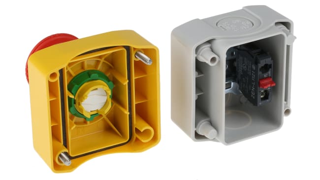 Pulsante di arresto di emergenza Schneider Electric Harmony XALK1781, montaggio superficiale, grado di protezione IP 65-69K, dimensioni 91.5x68x68 mm.