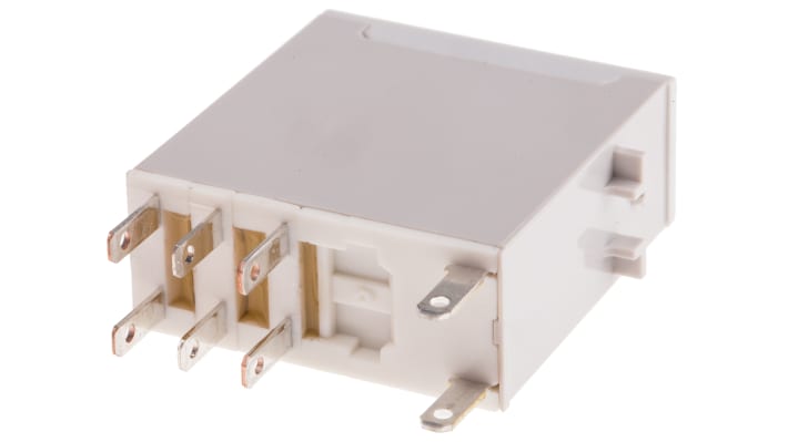 Finder 46.52.9.110.0000T, relè DPDT per applicazioni ferroviarie, bobina 110V cc, dimensioni 29mm x 32.8mm x 12.4mm.