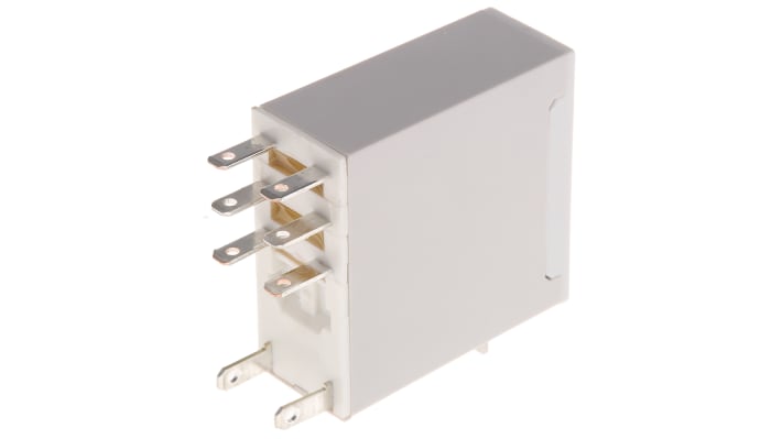 Finder 46.52.9.024.0000T, relè DPDT 24V cc per applicazioni ferroviarie, corrente 8A, dimensioni 29mm x 12.4mm x 32.8mm.