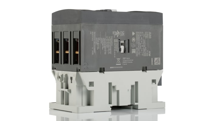 Contattore ABB 1SBL407001R1100 AF96-30-00-11, 3 poli, 130 A, 45 kW, 24 V, dimensioni 70 x 125,5 x 116 mm.