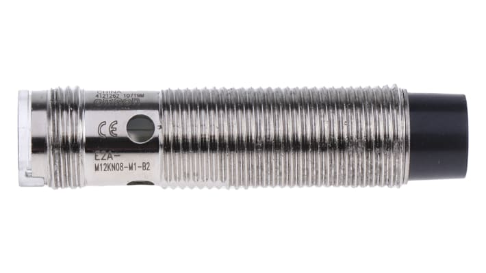 Sensore di prossimità cilindrico PNP Omron E2A-M12KN08-M1-B2, con gamma di rilevamento 8 mm e grado di protezione IP67.