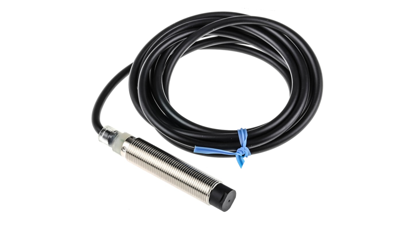 Sensore di prossimità cilindrico PNP Omron E2B-M12LN08-WP-B1 2M, rilevamento 8 mm, IP67, corpo in ottone, lunghezza 53 mm.