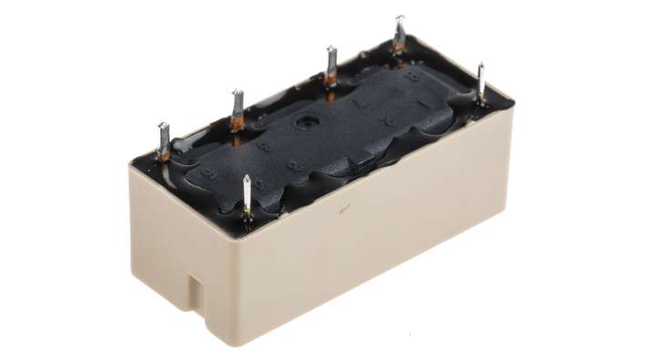 Relè di potenza Panasonic ST2-DC5V-F DPST per montaggio su PCB, bobina 5V, dimensioni 11 x 14 x 31 mm, corrente 8A.