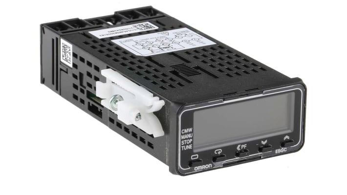 Termoregolatore PID Omron E5GC-QX2A6M-000, montaggio a pannello, dimensioni 24 x 48 mm, ingresso universale, display LCD.