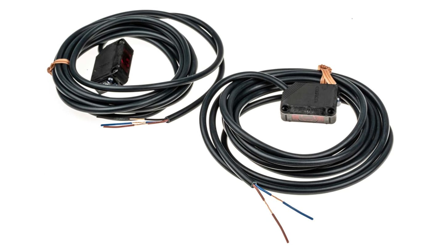 Omron E3Z-T81A 2M, sensore fotoelettrico rettangolare a fascio diretto, rilevamento fino a 10 m, uscita PNP, IP67.