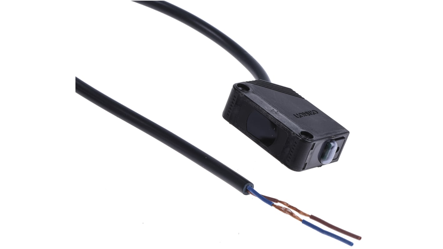 Sensore fotoelettrico Omron E3Z-T61-L, rilevamento fino a 60 m, uscita NPN, grado di protezione IP67.