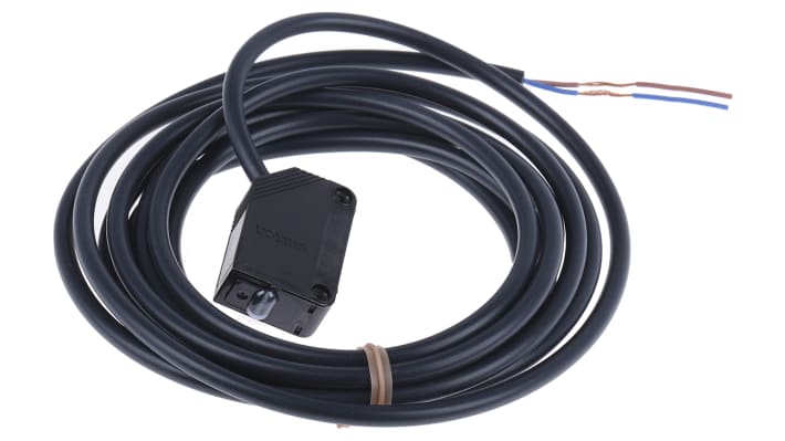 Sensore fotoelettrico Omron E3Z-T61-L, rilevamento fino a 60 m, uscita NPN, grado di protezione IP67.