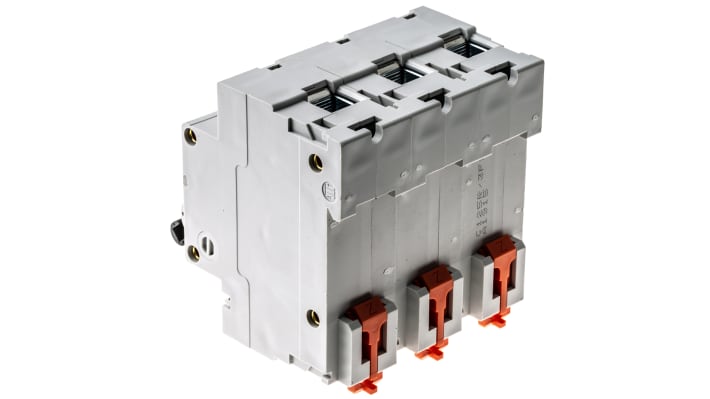 Interruttore magnetotermico Lovato P2MB3PC125, 3 poli, 125 A, curva C, montaggio su guida DIN, dimensioni 81x85x80 mm.