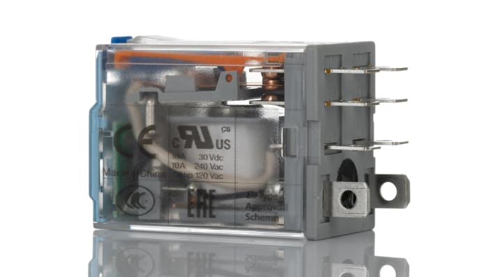 Relè di potenza Turck C7-A20FX, DPDT, 24 V cc, montaggio a innesto, dimensioni 71 x 35 x 35 mm, corrente max 10 A.