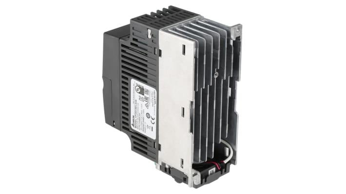 Inverter trifase Delta Electronics VFD015EL43A, potenza 1,5 kW, dimensioni 136x72x174 mm, interfaccia RS-485.