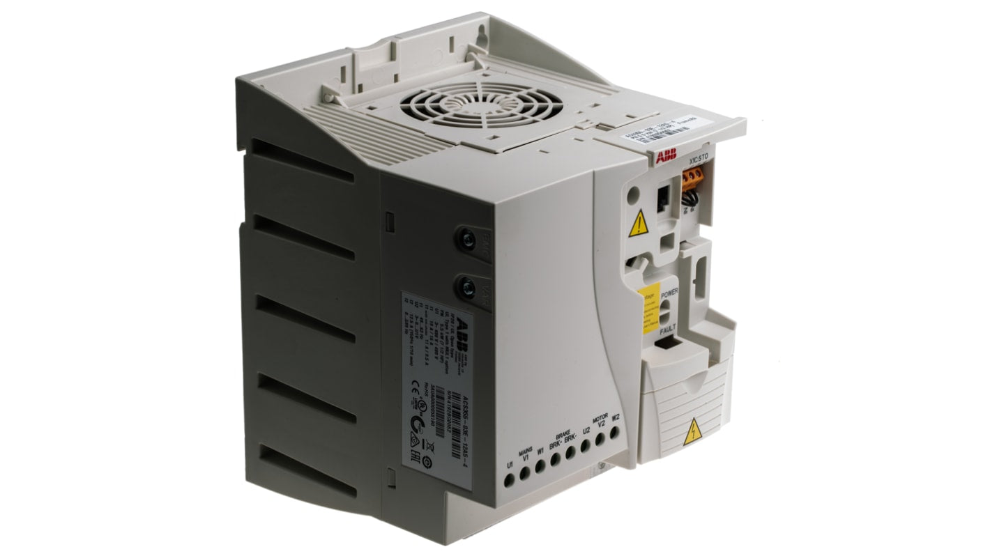 Inverter trifase ABB ACS355-03E-12A5-4, potenza 5,5 kW, montaggio a pannello, dimensioni 236x169x195 mm.