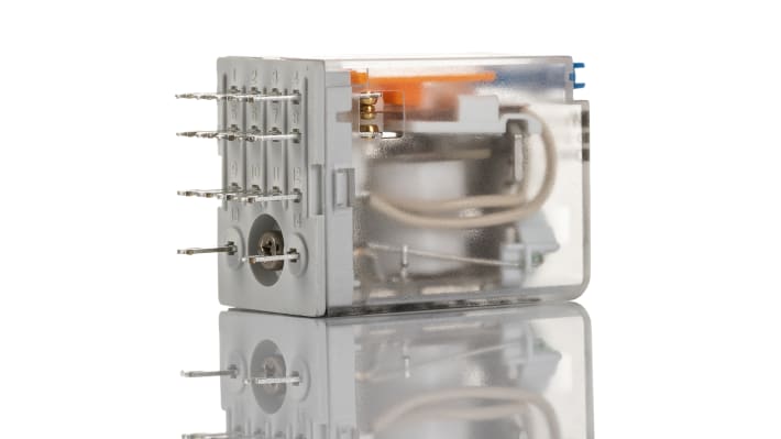 Relè di potenza Weidmüller 4PDT, montaggio a pannello, 24V cc, dimensioni 21.5 x 36 x 28 mm, corrente 5A, temperatura -40/+60°C.