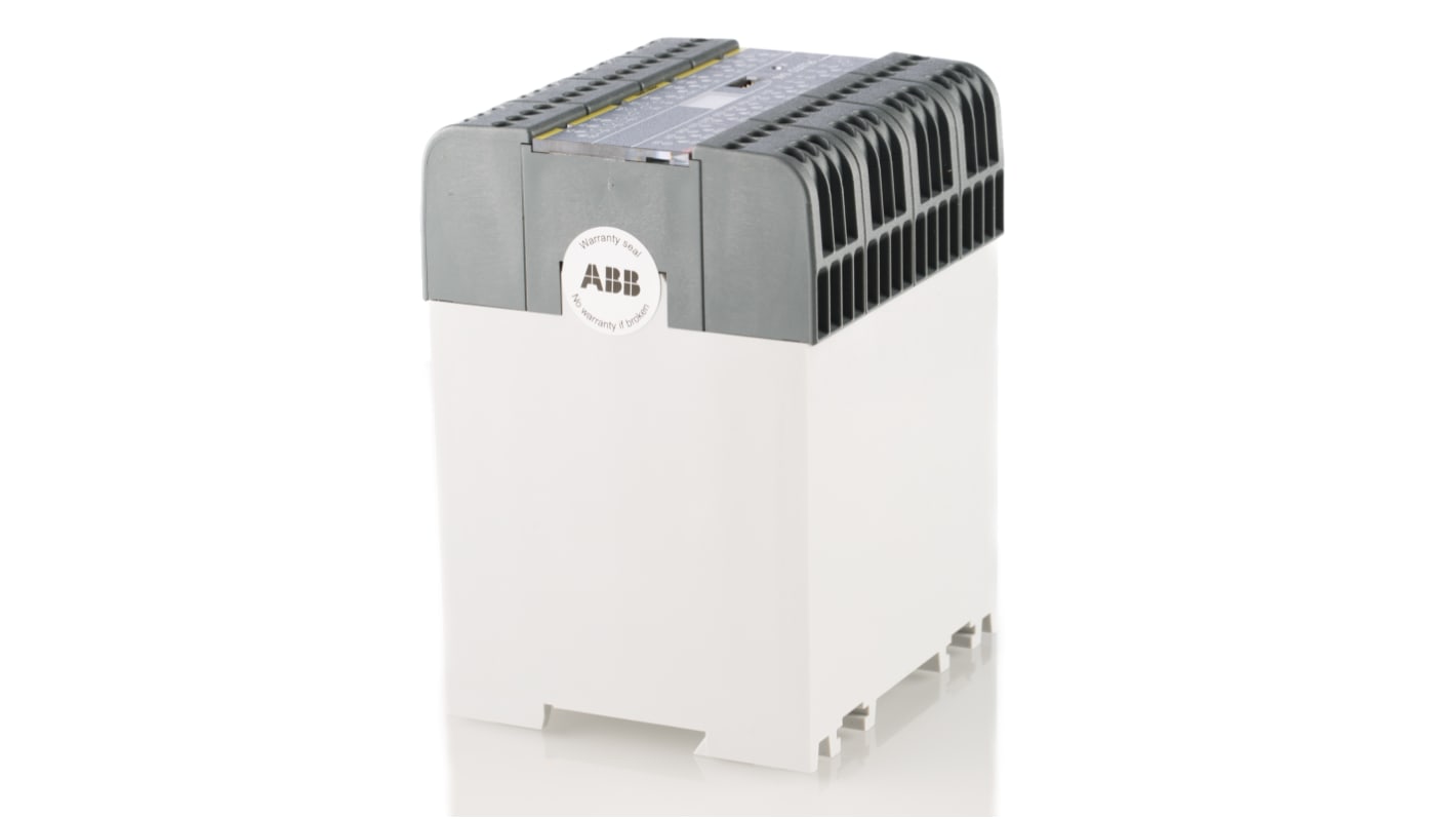 Controller di sicurezza ABB 2TLA020070R1800, 46 I/O, montaggio su guida DIN, dimensioni 90 x 84 x 118 mm, grado di protezione IP20/IP40.