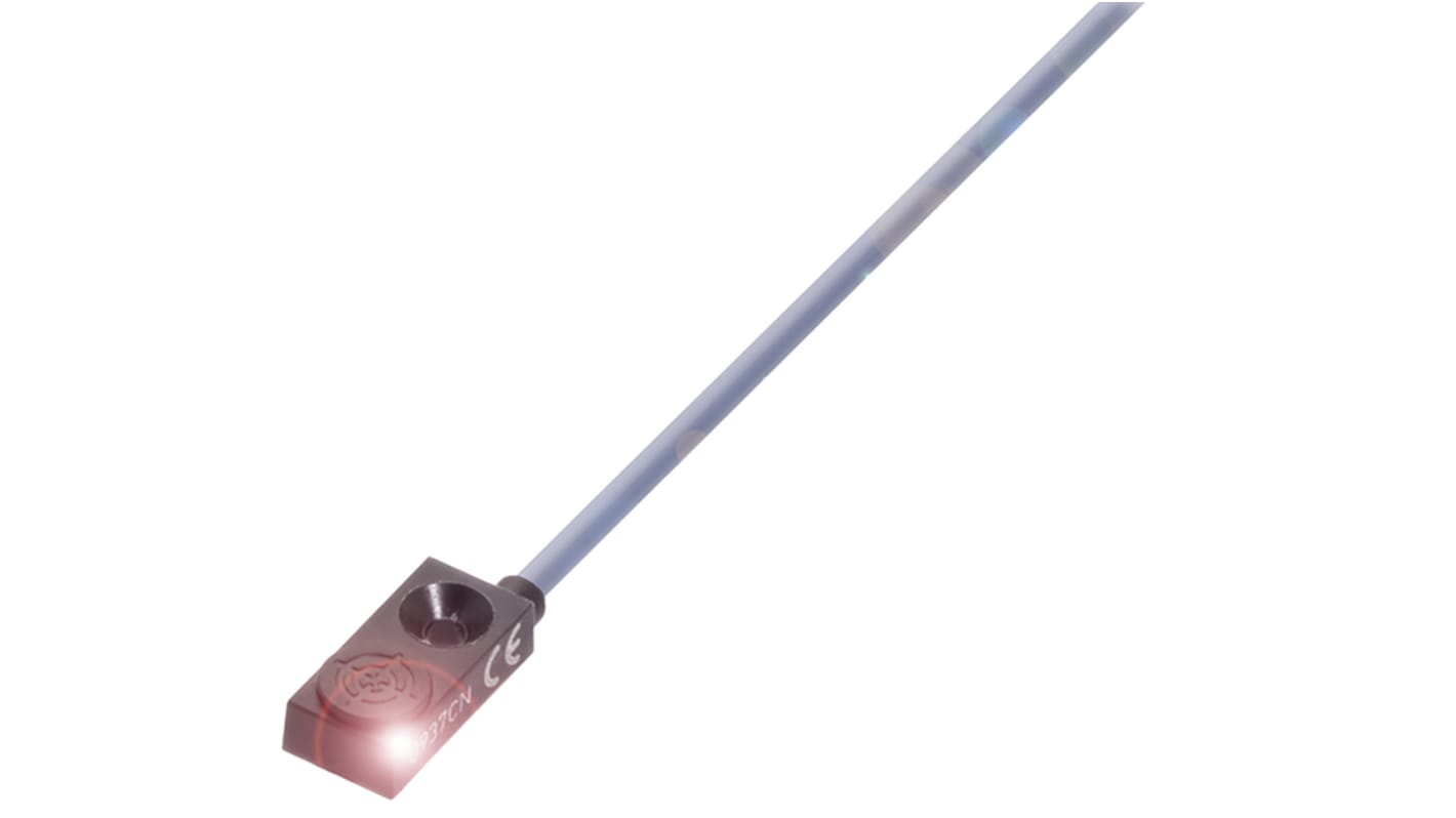 Sensore di prossimità PNP BALLUFF BES R03KC-PSC30B-BP00, induttivo, rilevamento 3 mm, montaggio a filo, dimensioni 10x30x6 mm, grado di protezione IP67.