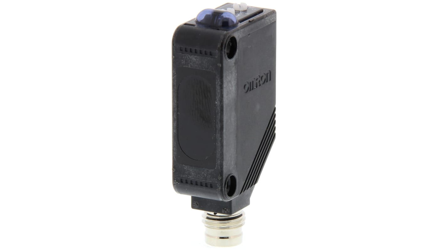 Sensore fotoelettrico rettangolare Omron E3ZD87IL3OMS, rilevamento fino a 1 m, uscita PNP, montaggio filettato, IP67.