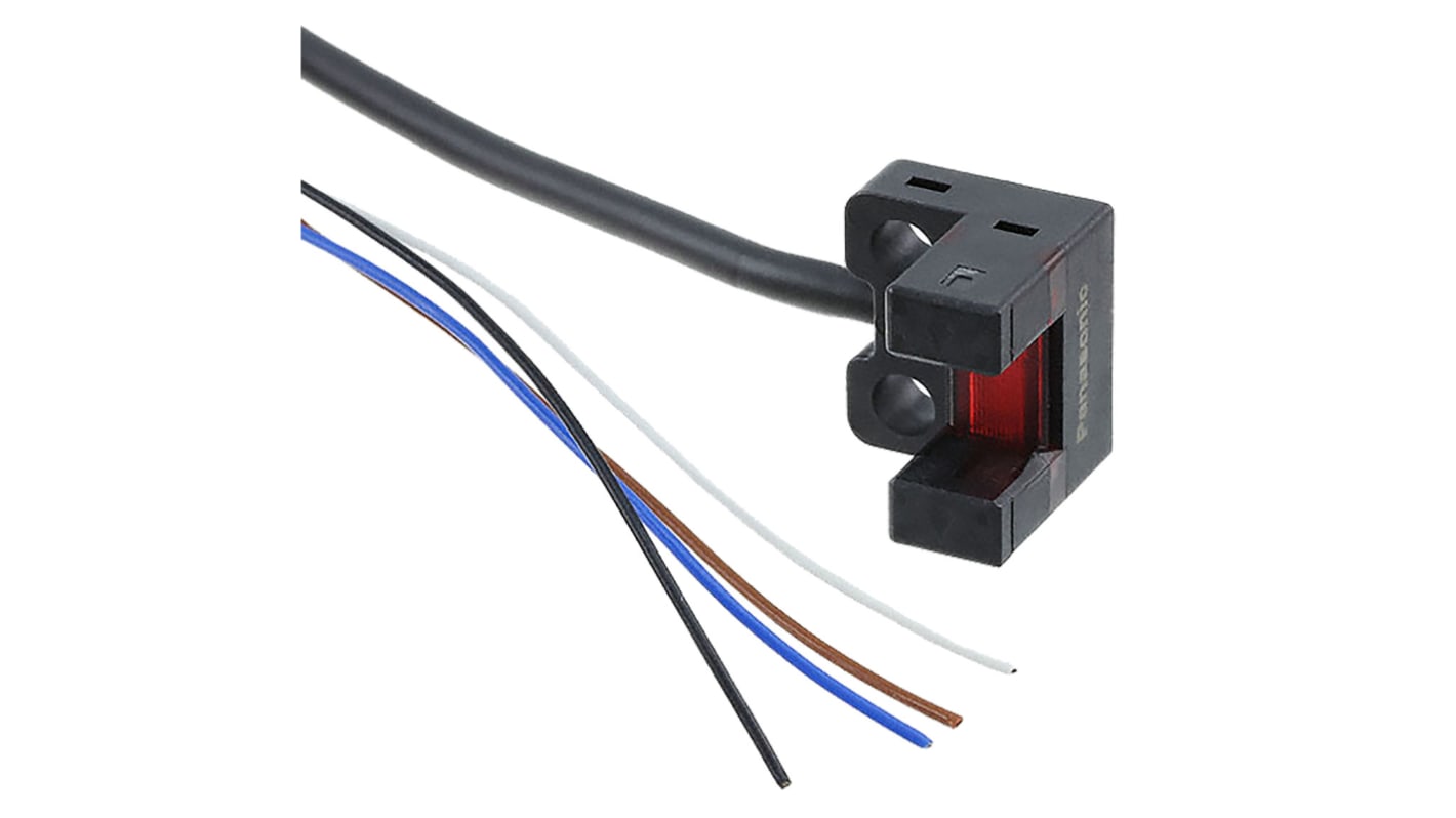 Sensore fotoelettrico a forcella Panasonic PM-L25-C3, rilevamento 6 mm, uscita NPN, montaggio a pannello, grado di protezione IP64.