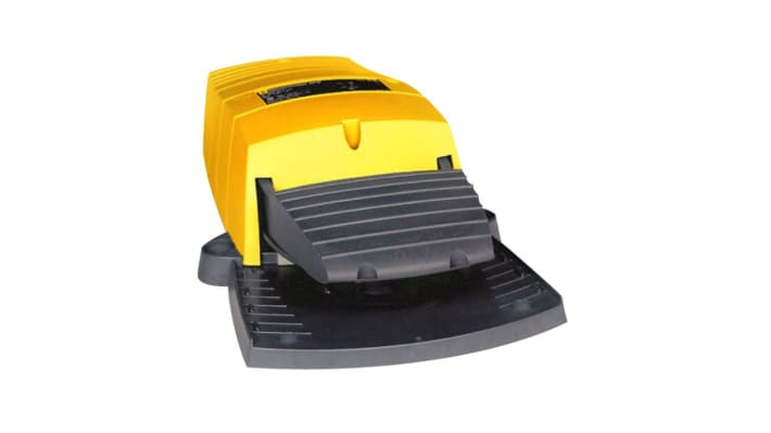 Interruttore a pedale instabile On-Off Schneider Electric XPEY110, IP55, 1 NC+1 NA, colore giallo, per applicazioni industriali.