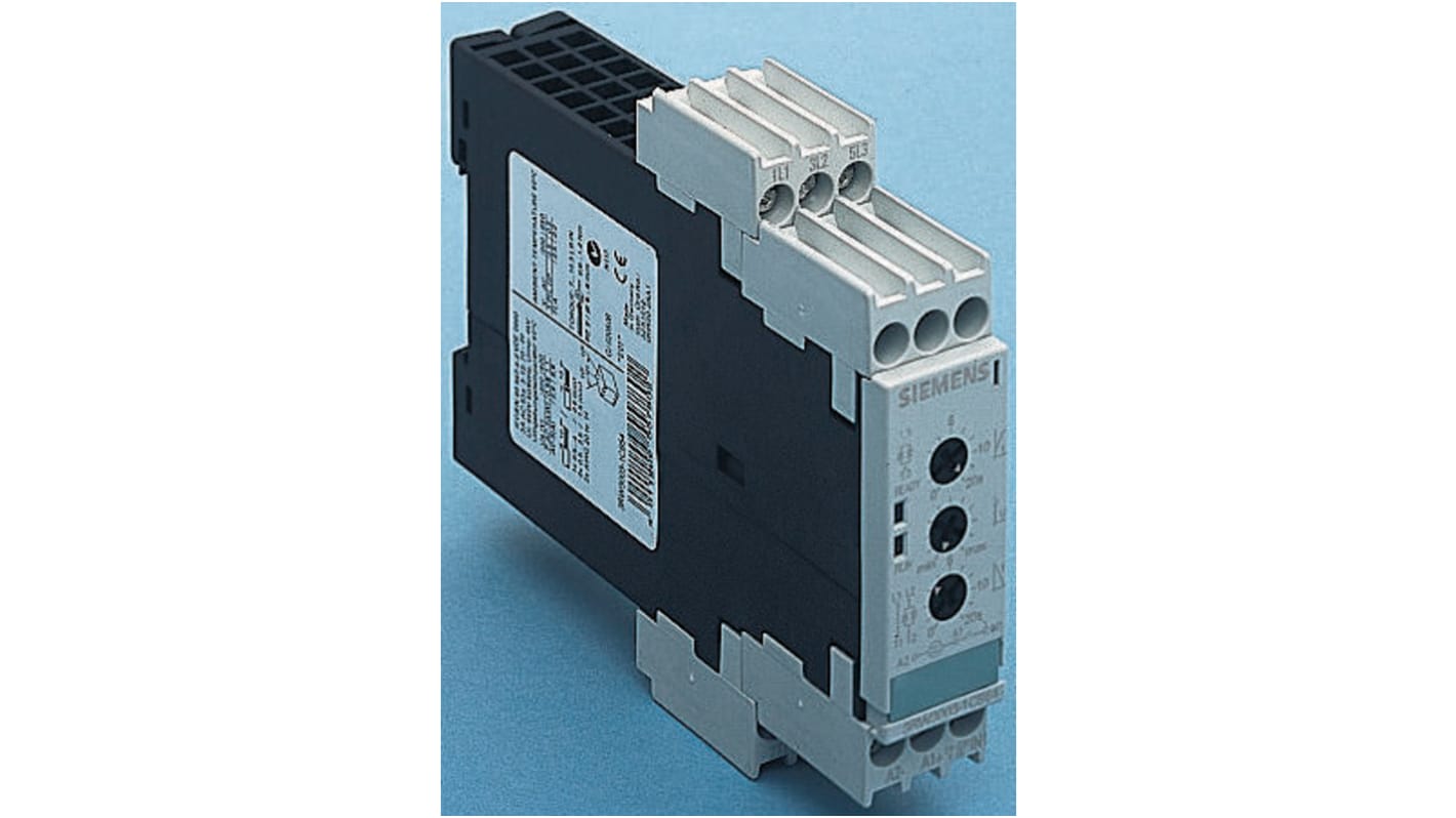 Avviatore soft-start Siemens 3RW3047-1BB04 per motori trifase, potenza 55 kW, dimensioni compatte 22,5 x 186 x 160 mm, grado di protezione IP20.