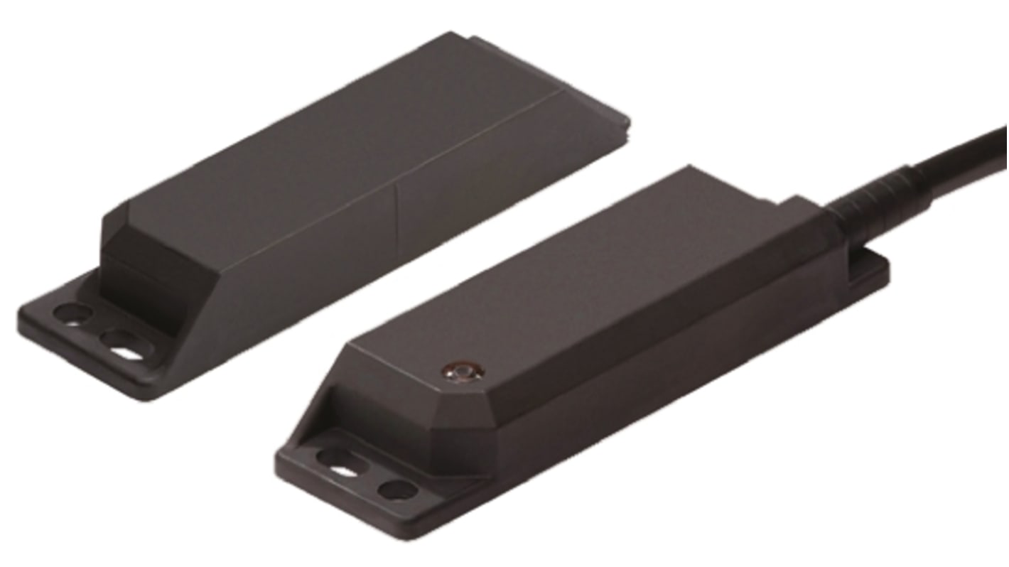Omron F3S-TGR-NSPR-21-05, interruttore di sicurezza senza contatto, 24V cc, custodia in acciaio inox, grado di protezione IP67.